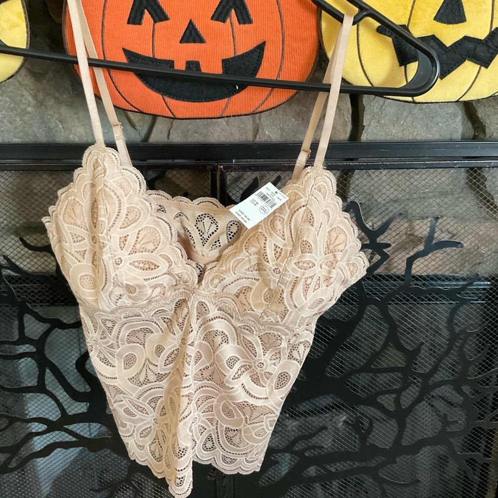 Aerie Lace Cami Top in Beige